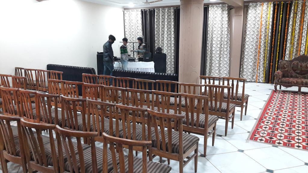 Hotel Saurab دهرادون المظهر الخارجي الصورة